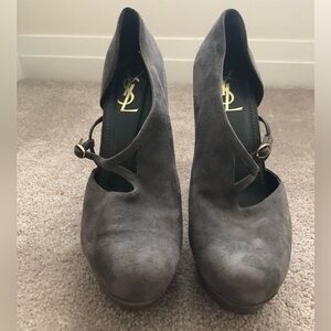 Yves Saint Laurent Suede Pumps Size 40.5